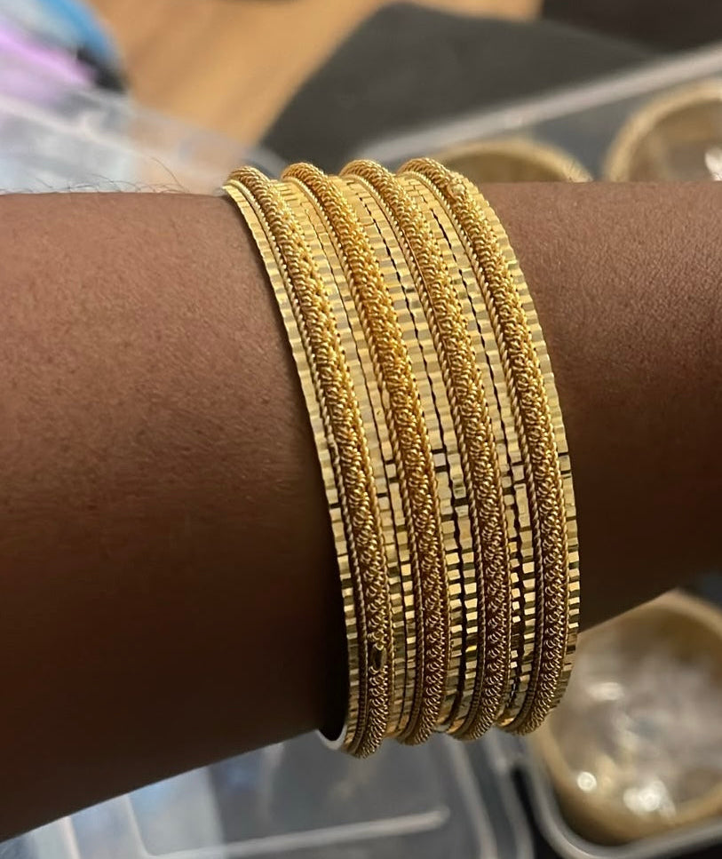 Dahab Gold Bangle Set – 4 Pieces
