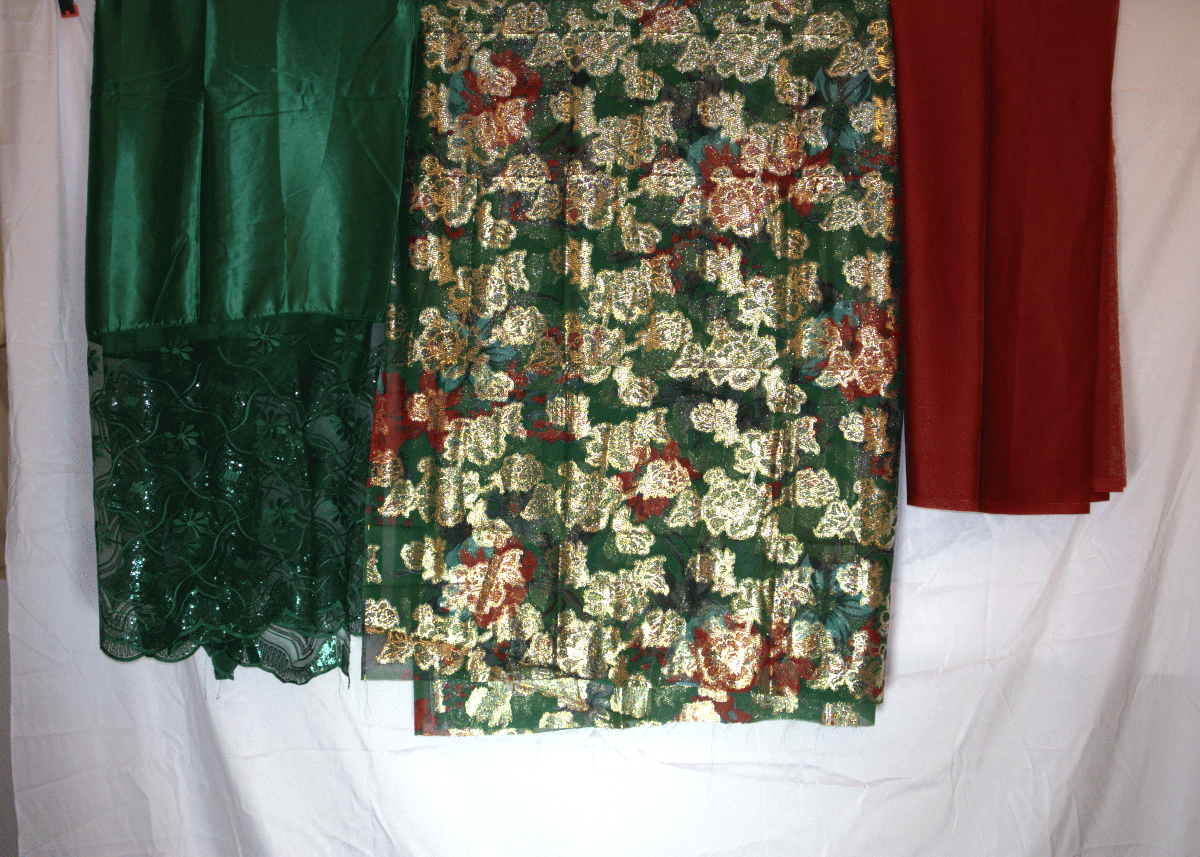 Somali Fransawi Dirac in Gold, Green and Red with Floral Pattern Fabric – Full Set with Gabsaar and Gorgorad
