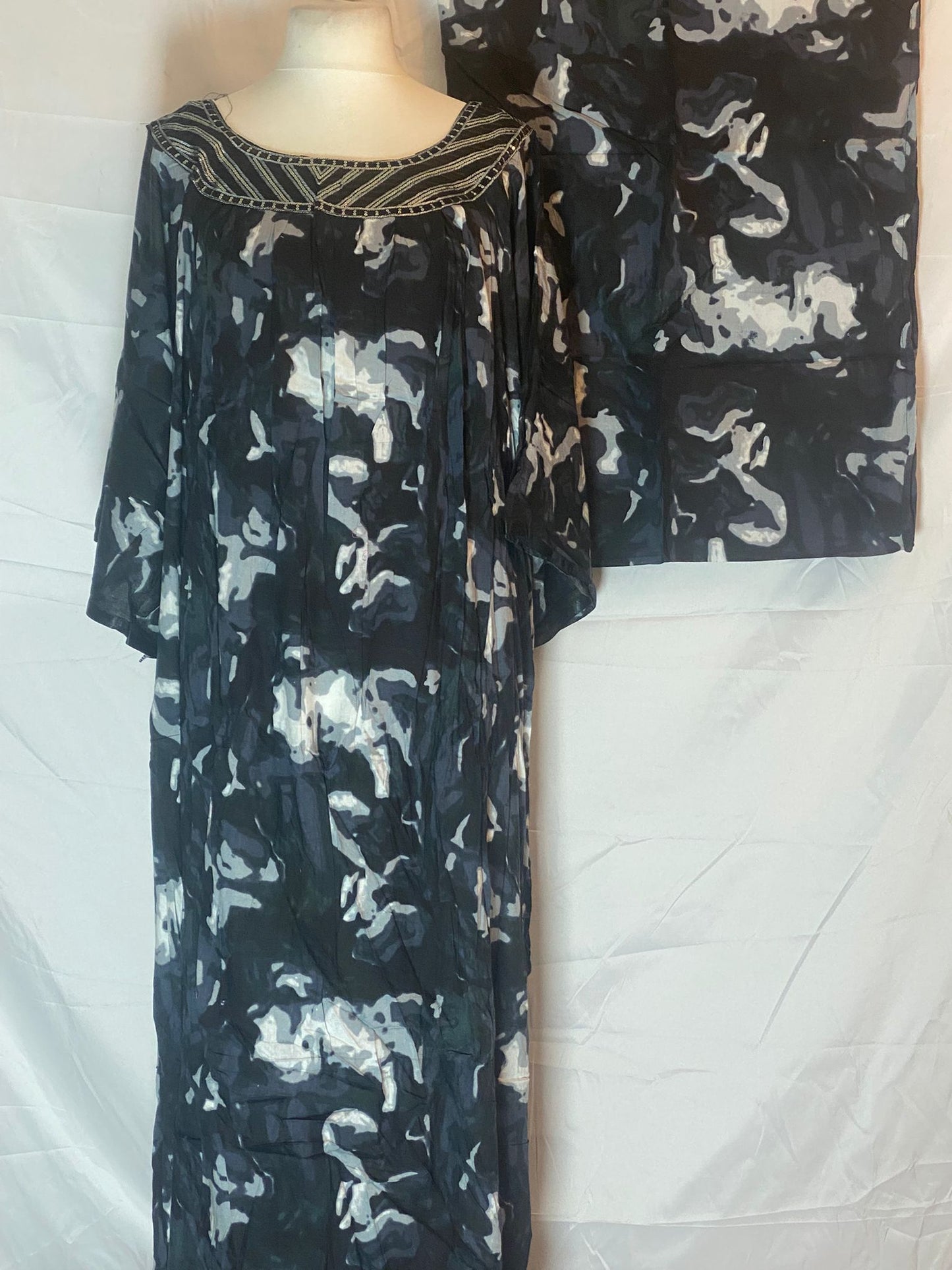 Traditional Dress with Matching Garbasaar - 2 colours