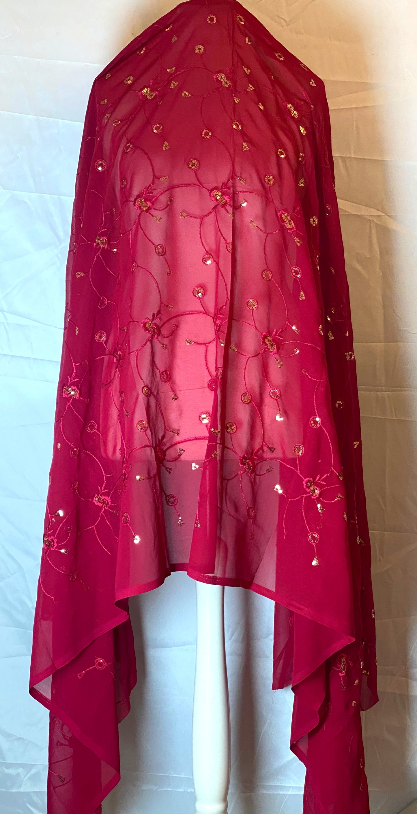 Garbasaar – Red or Grey with Gold