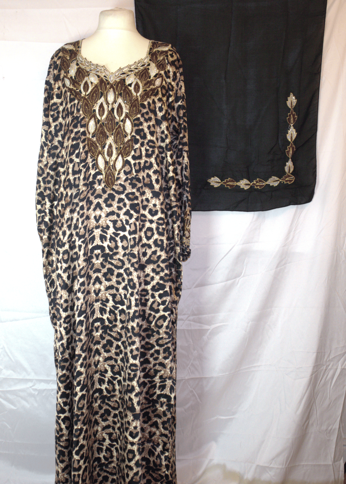 Traditional Makhawir Dress – Brown & Black