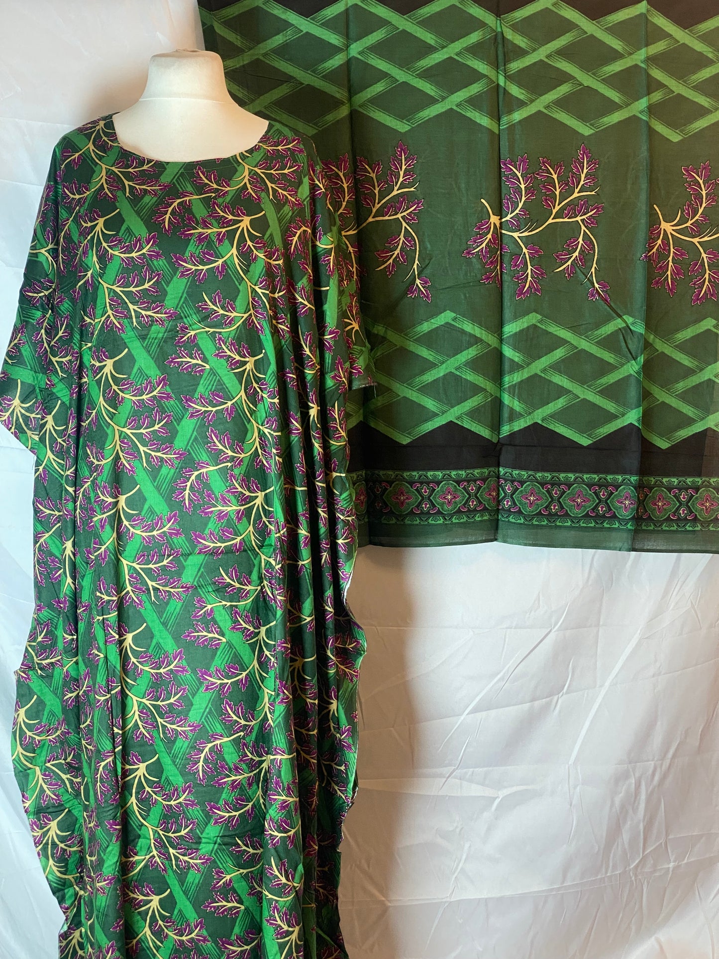 Somali Baati – Green with Purple Floral with Garbasaar