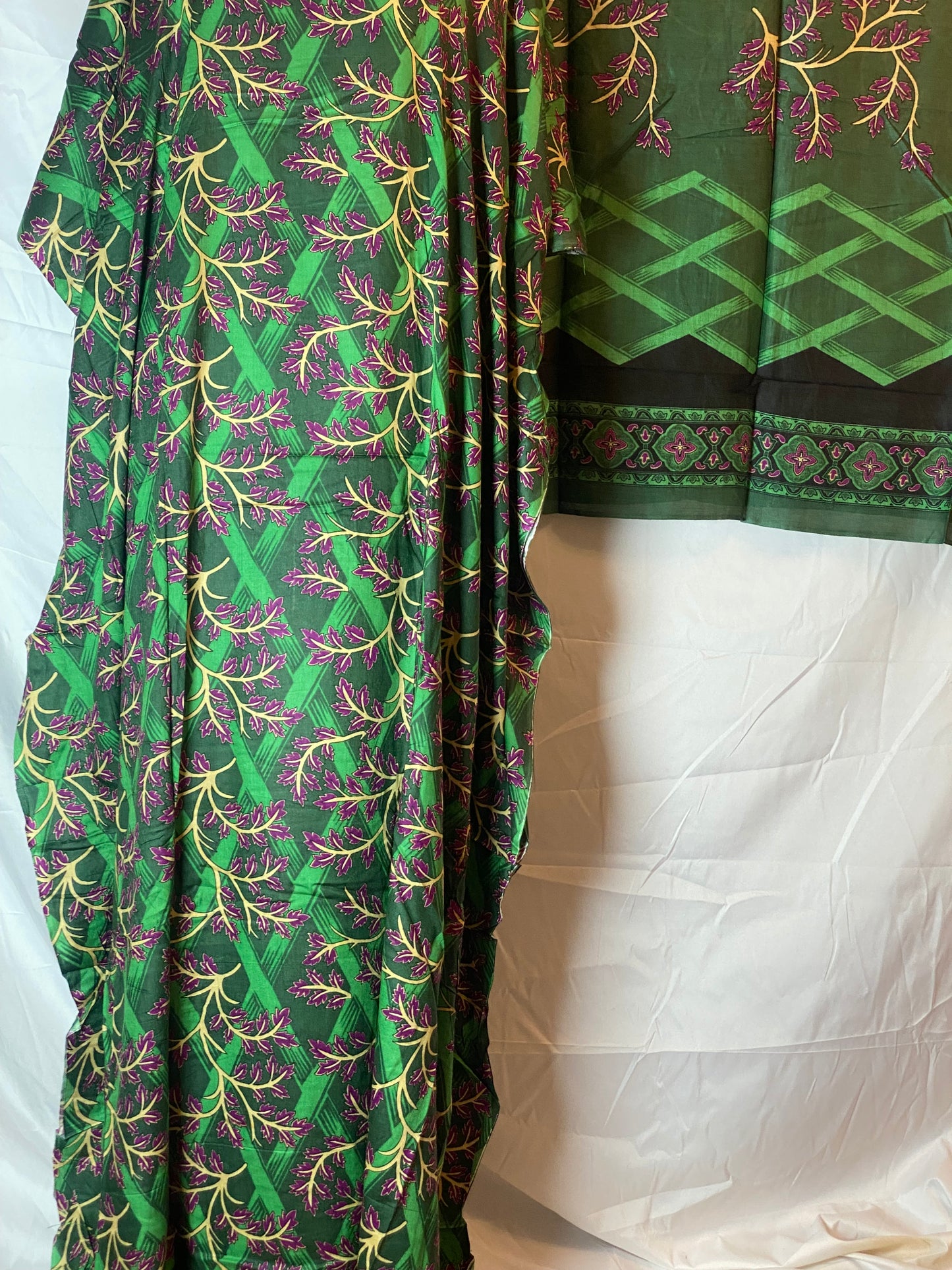 Somali Baati – Green with Purple Floral with Garbasaar