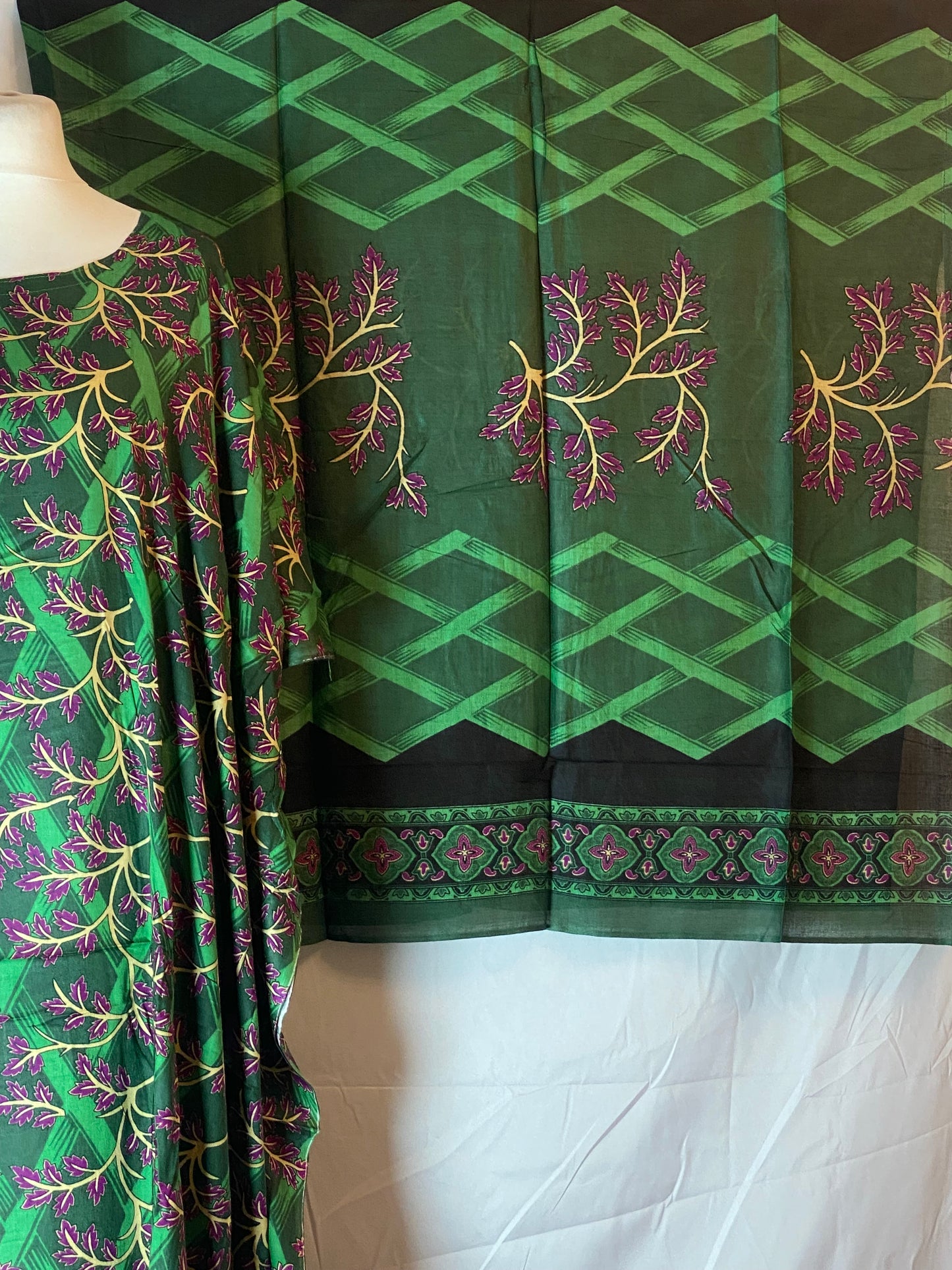 Somali Baati – Green with Purple Floral with Garbasaar