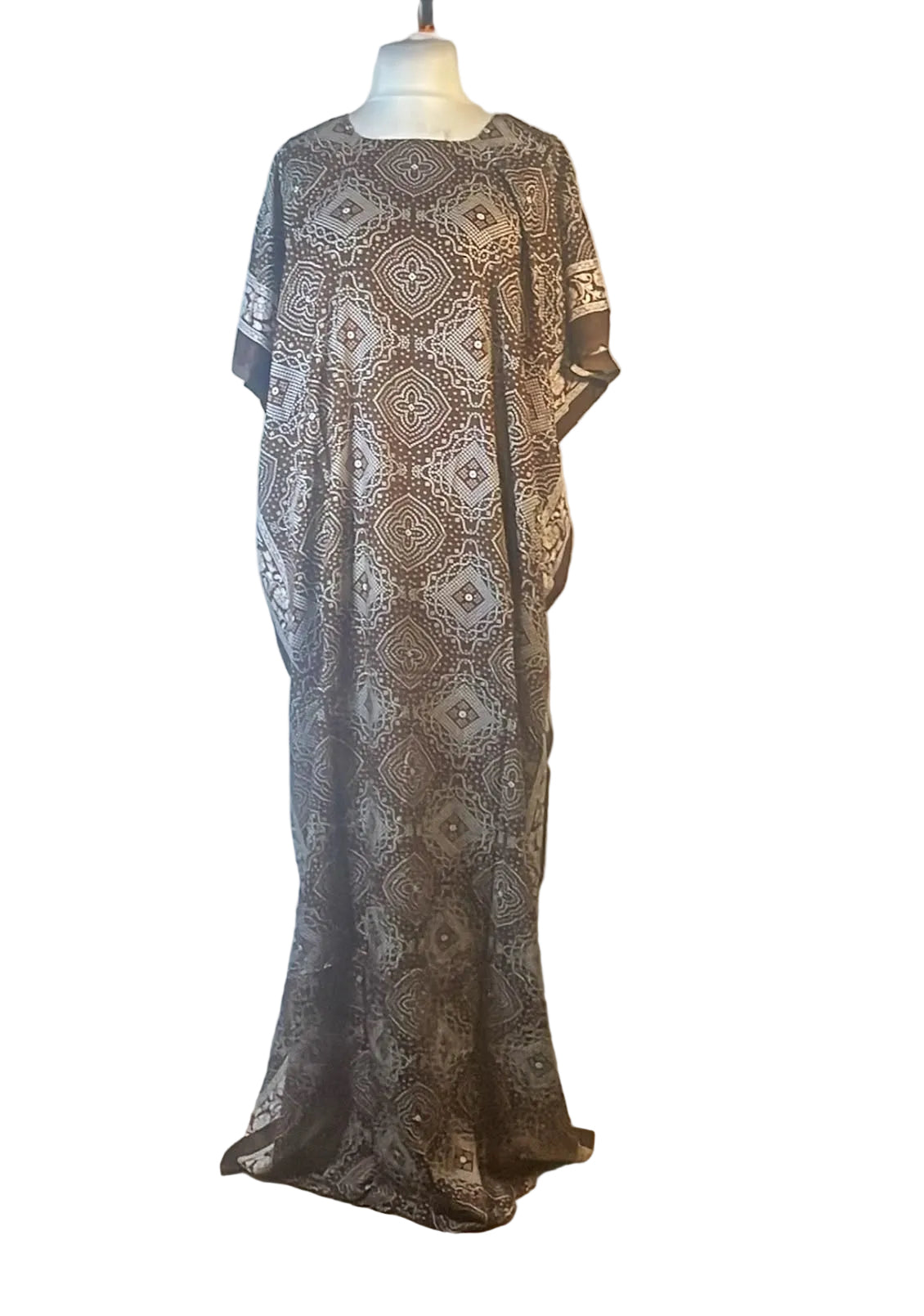Geometric Medallion Print Baati – Free Size | Burgundy & Brown