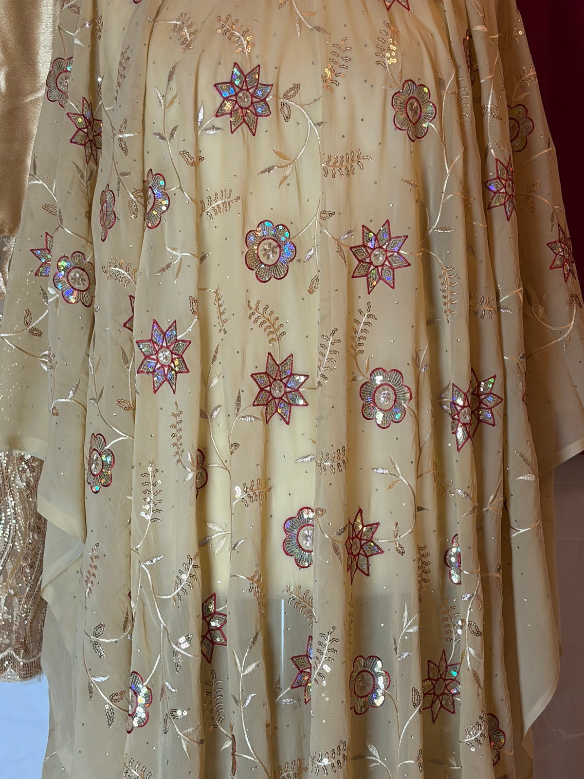 Garbasaar Pattern Maysa Dirac Full Set – Unstitched Fabric with Garbasaar & Gorogard ...