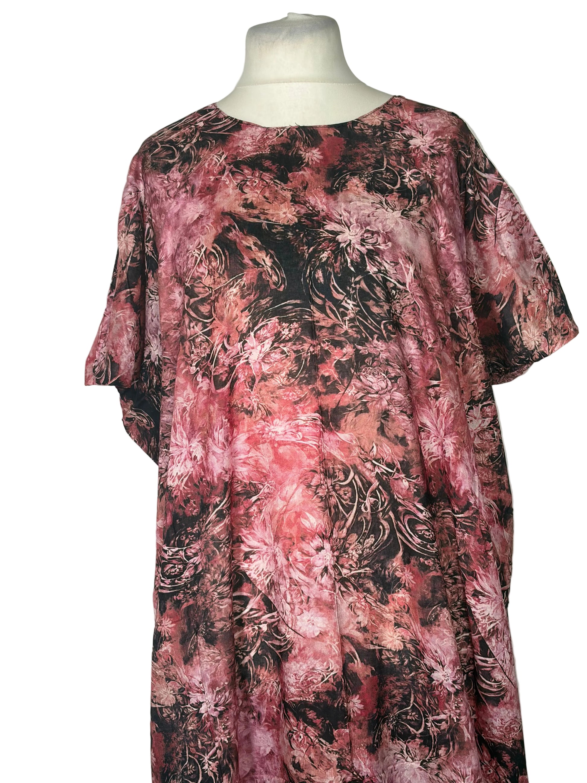 Floral patterned Somali Baati on a mannequin against a white background