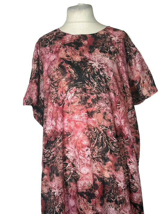 Floral patterned Somali Baati on a mannequin against a white background