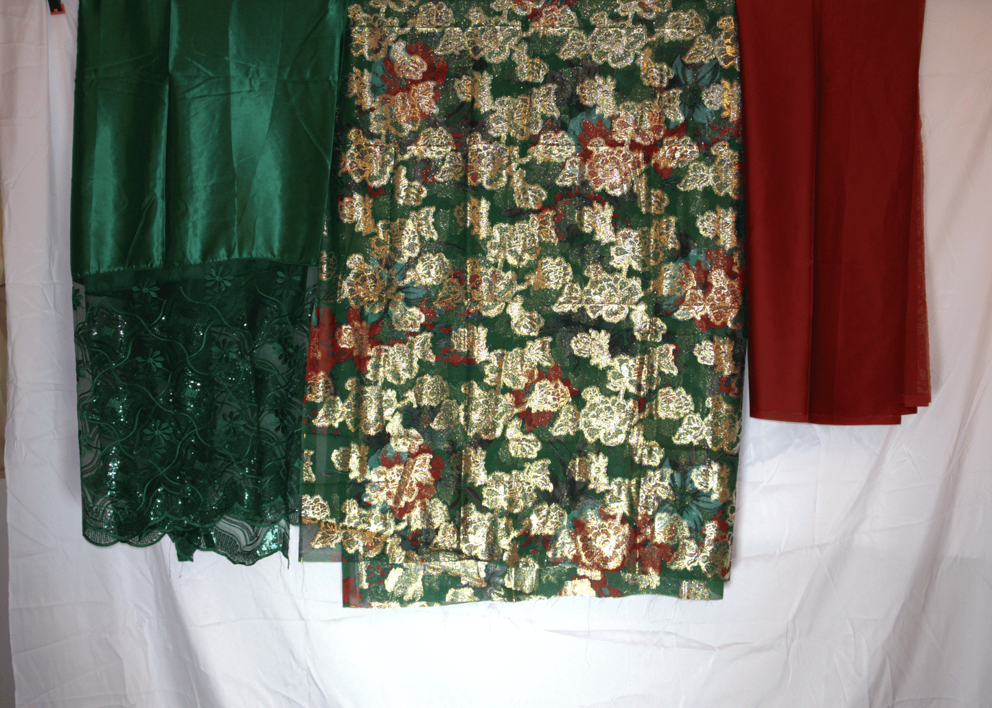 Dirac Fransawi – Burgundy, Green, Gold