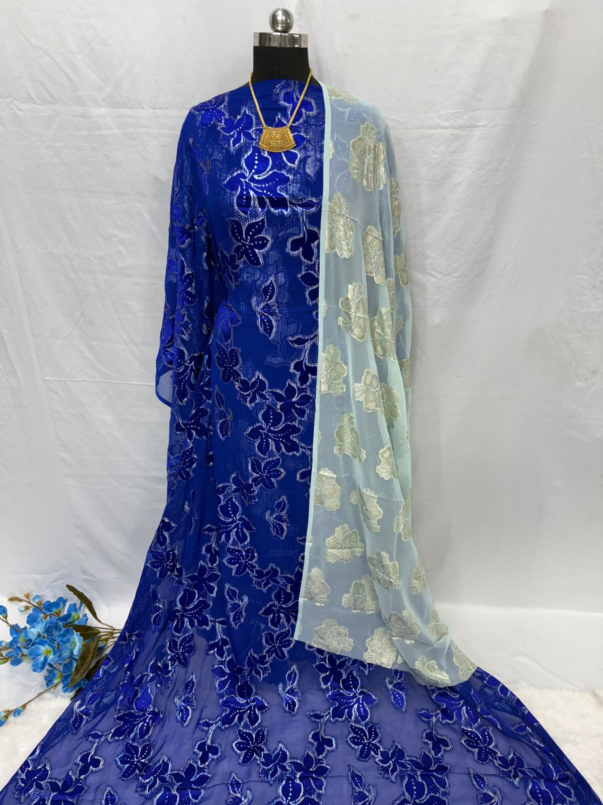 Fransawi Dirac Floral Full Set – Somali Fabric in Multiple Colours