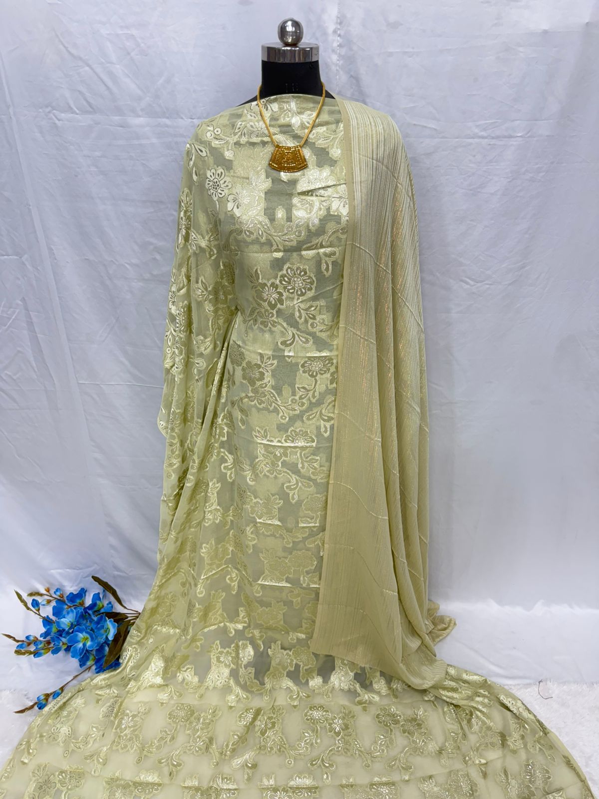 Fransawi Dirac Floral Full Set – Somali Fabric in Multiple Colours