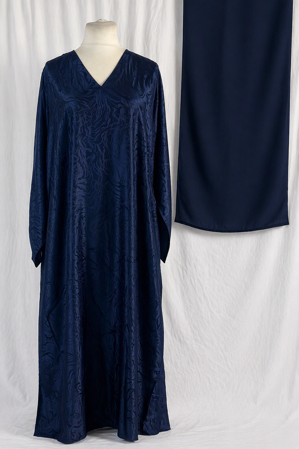 Jacquard Abaya with Scarf
