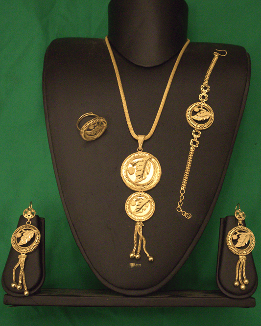 Gold-Tone Jewellery Set – Leaf Medallion Tassel