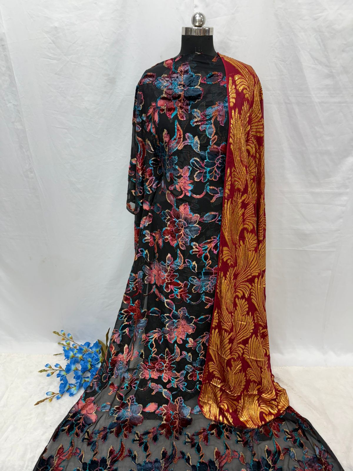 Maqbal Dirac Floral Velvet Full Set – 4 Colours