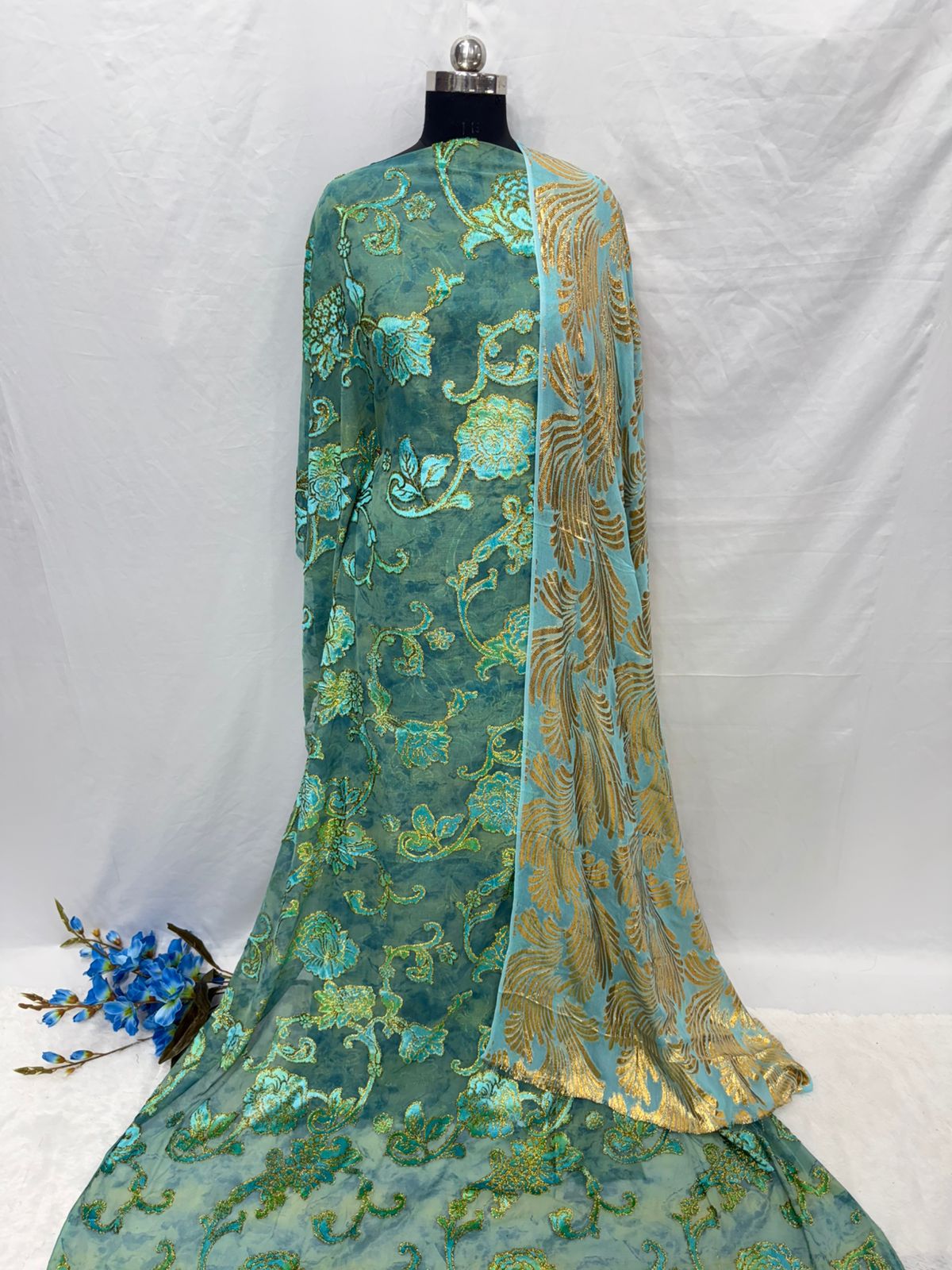 Maqbal Dirac Royal Floral Velvet Full Set – 10 Colours