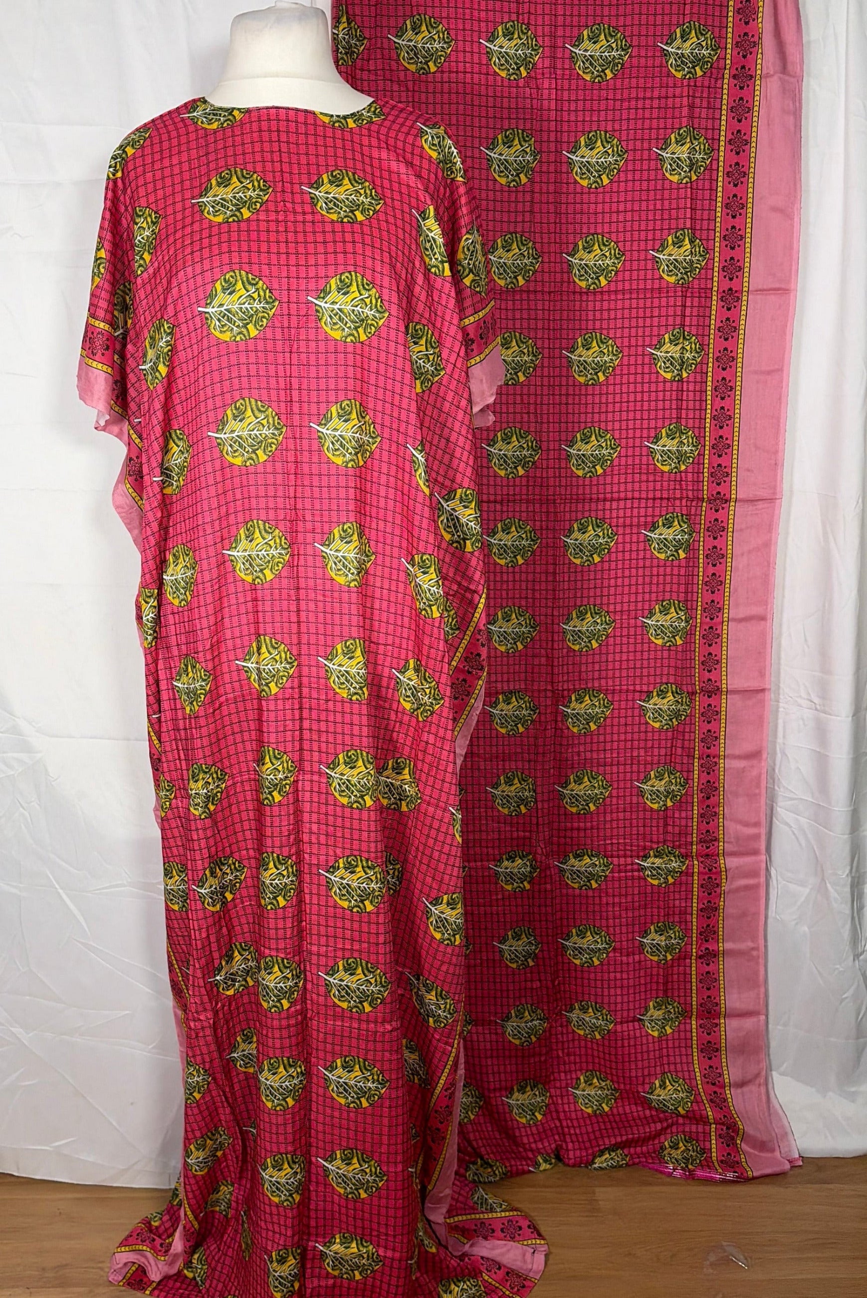 Pink Leaf Print Somali Baati 