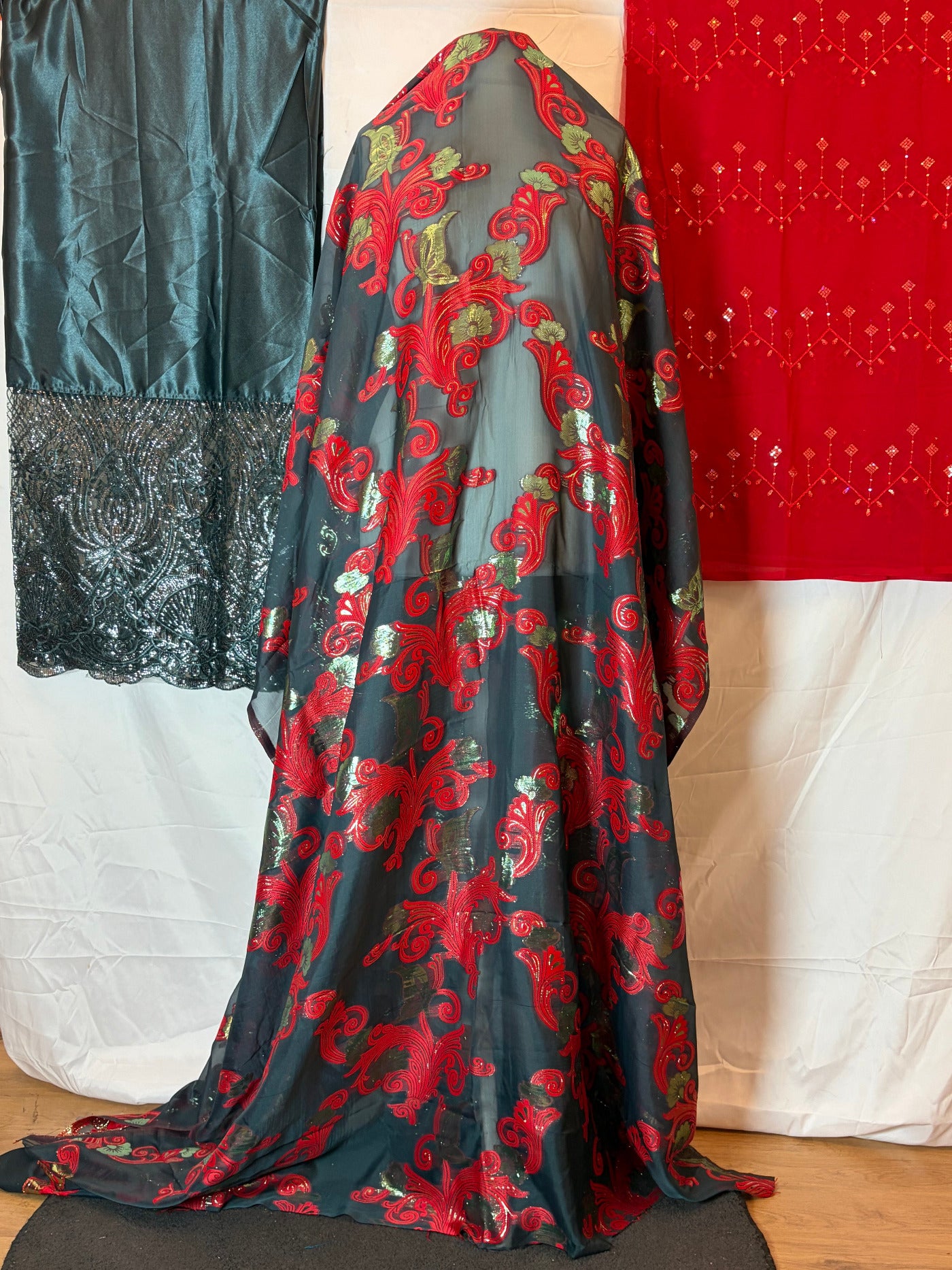 Red and black floral patterned Somali fransawi Dirac Fabric 
