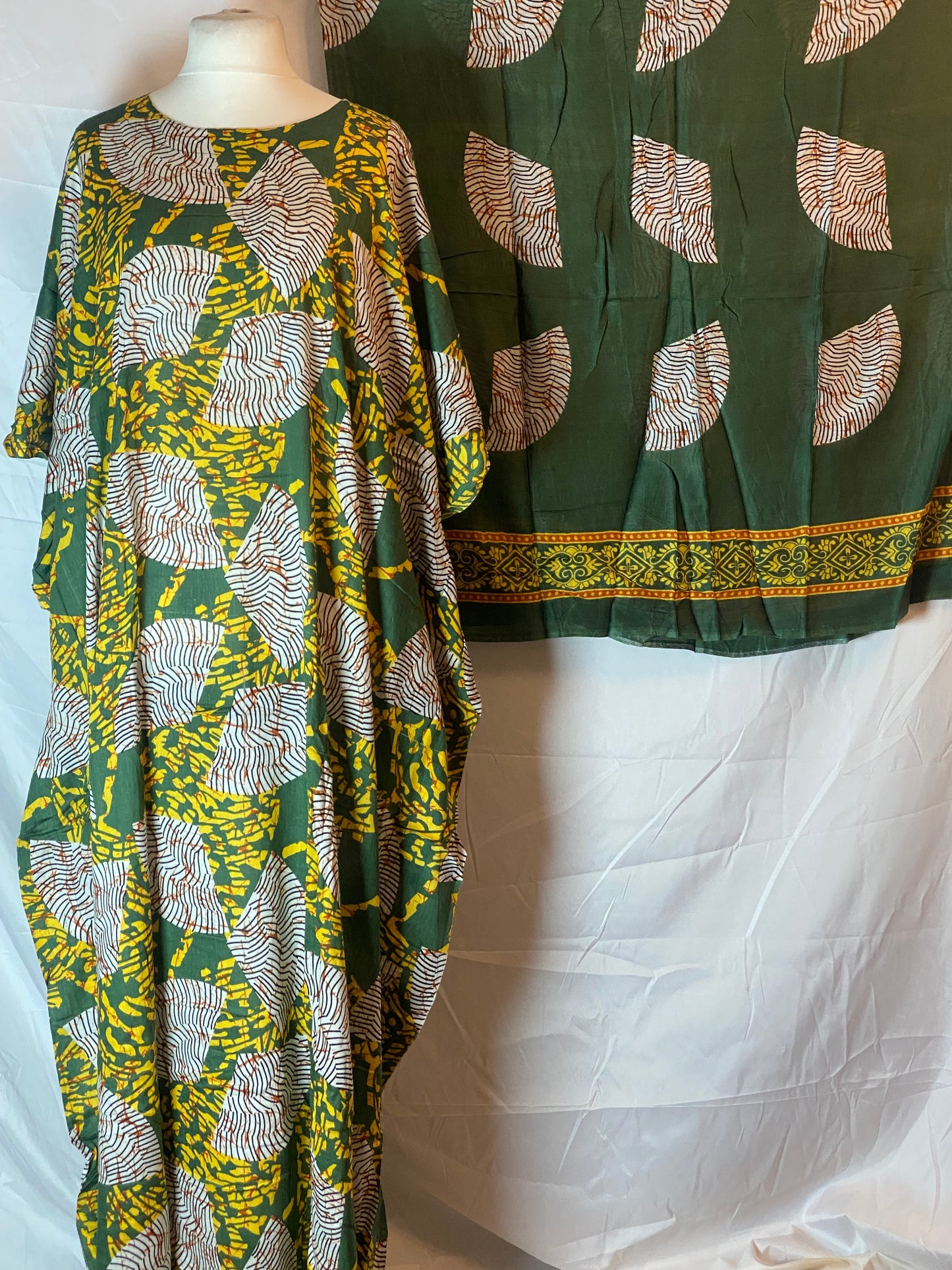 Somali Baati – Green or Purple with Garbasaar