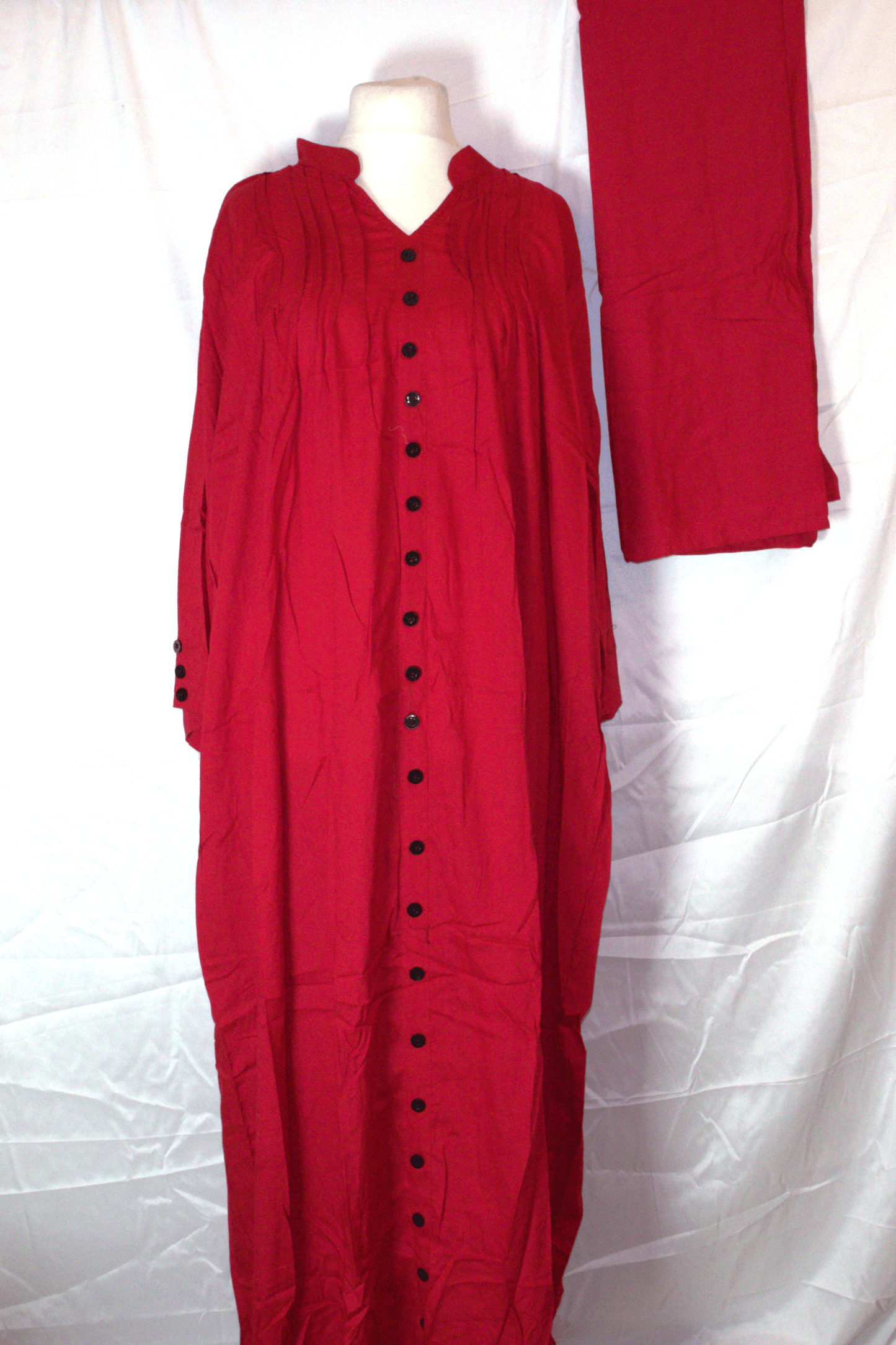 Zahra Button Maxi – Crimson Red