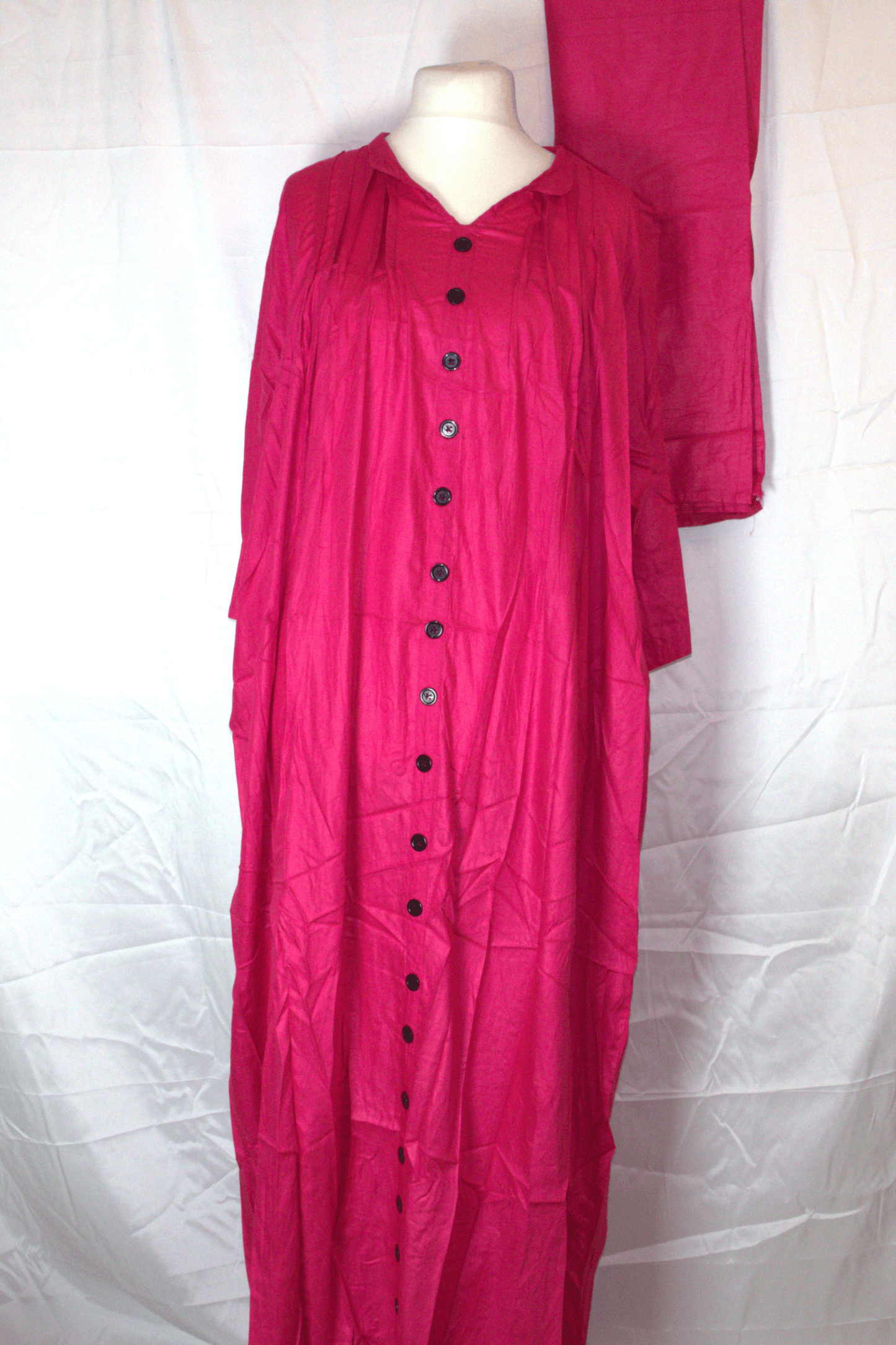 Zahra Button Maxi – Hot Pink