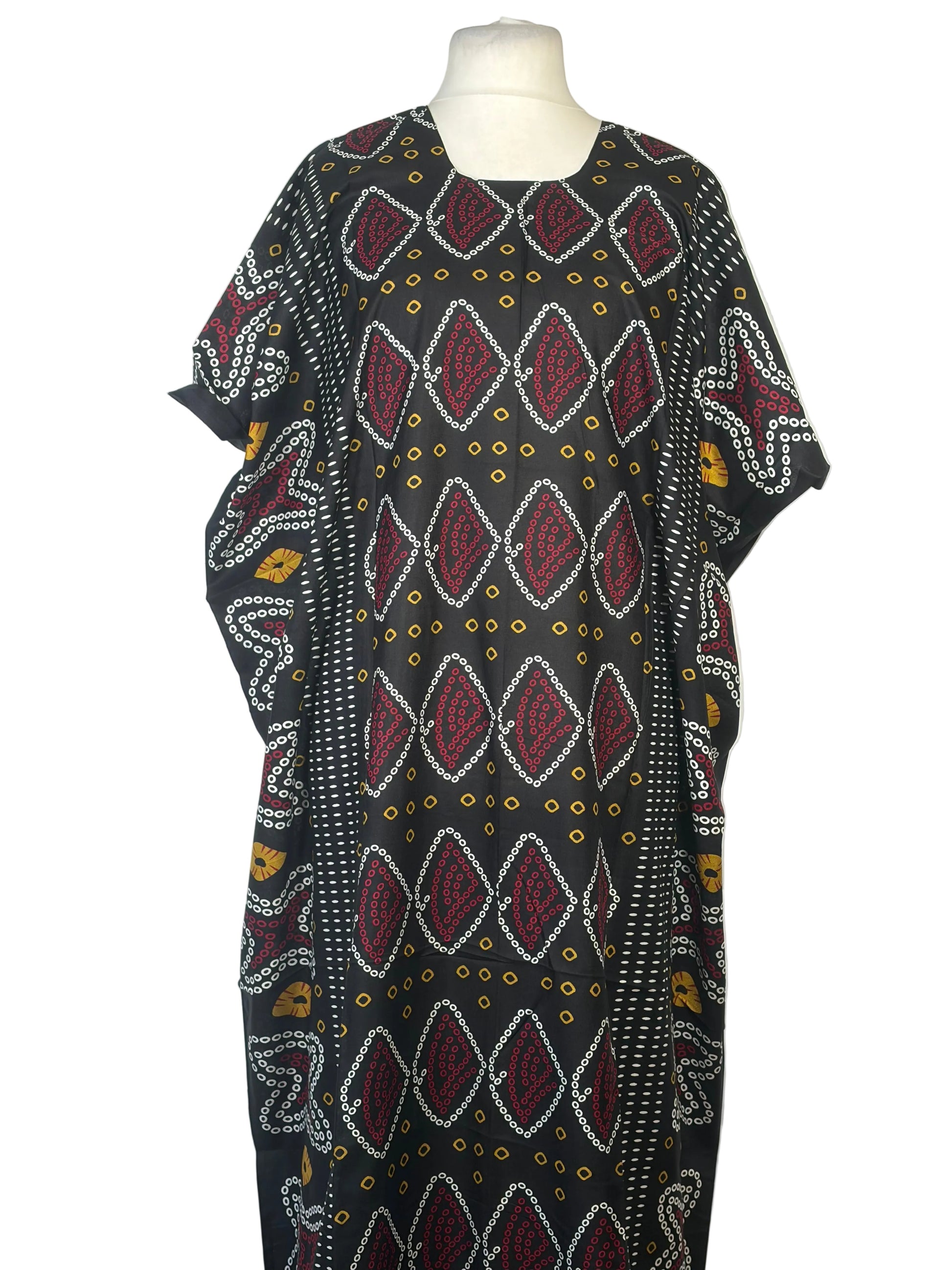 Patterned Somali Baati on a mannequin against a textured white background